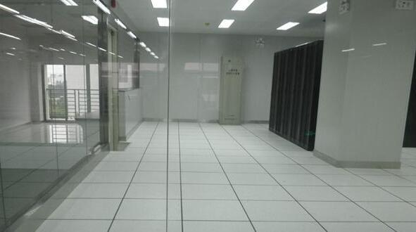 玉米视频污在线观看地板3.jpg